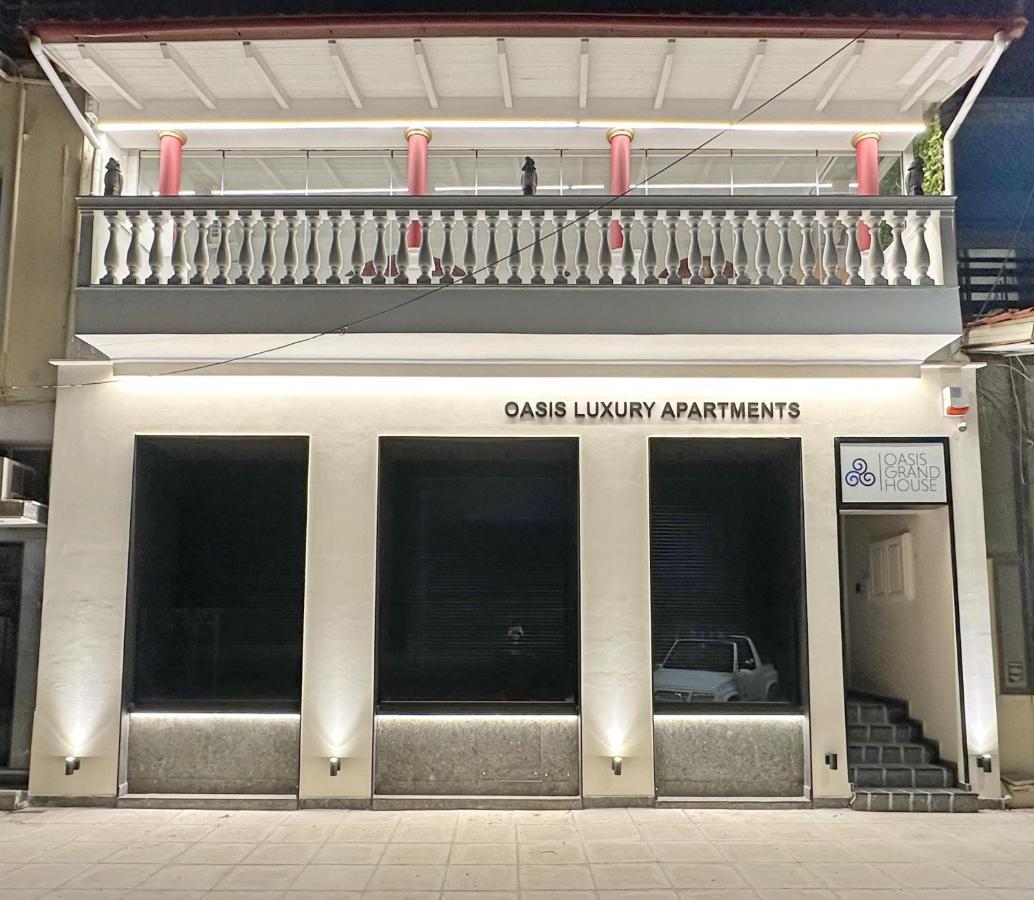 Oasis Luxury Apartments エレトリア エクステリア 写真