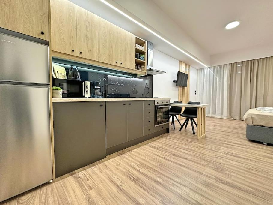 Oasis Luxury Apartments エレトリア エクステリア 写真