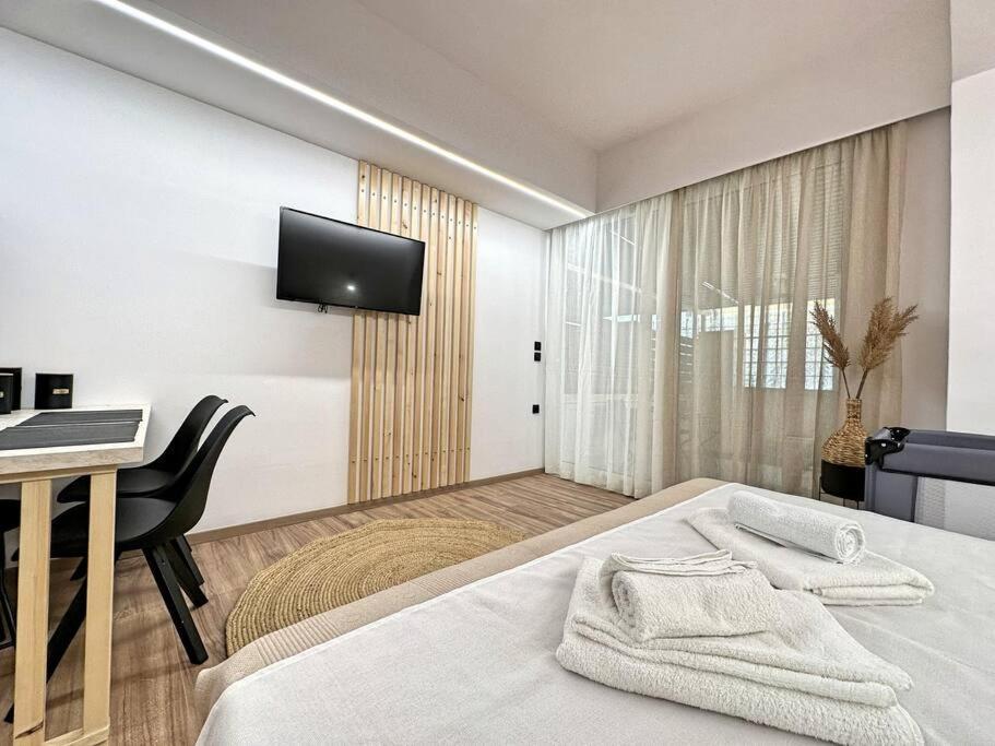 Oasis Luxury Apartments エレトリア エクステリア 写真