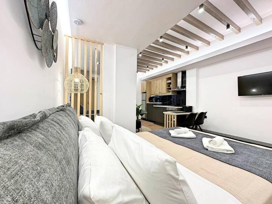 Oasis Luxury Apartments エレトリア エクステリア 写真