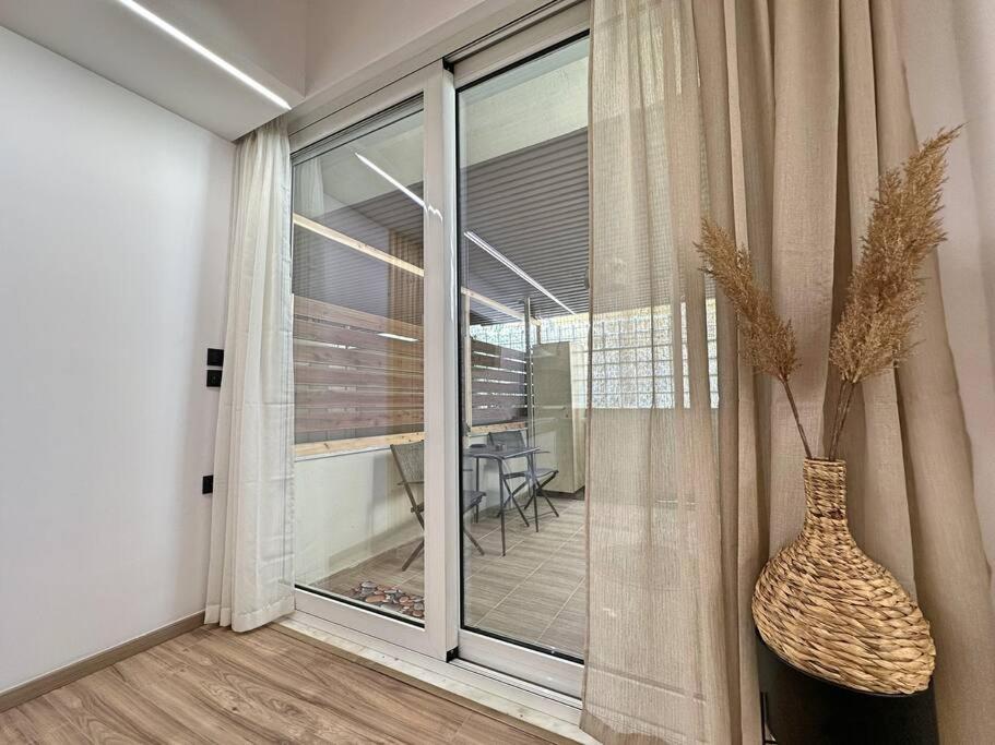 Oasis Luxury Apartments エレトリア エクステリア 写真